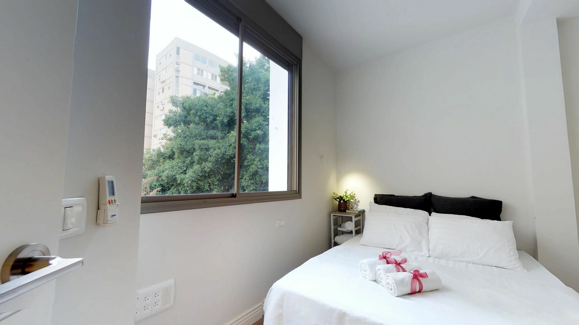 Spacious Family 4Bd Apt By Sea N' Rent Tel Aviv Exteriör bild